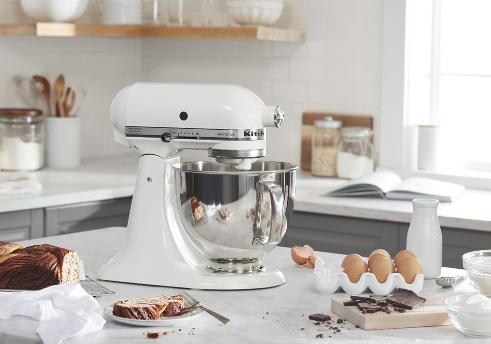 Artisan® Series 5 Quart Tilt-Head Stand Mixer - White | KitchenAid US