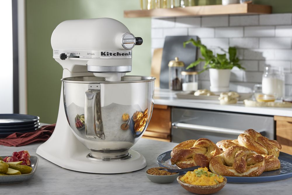 Artisan® Series 5 Quart Tilt-Head Stand Mixer