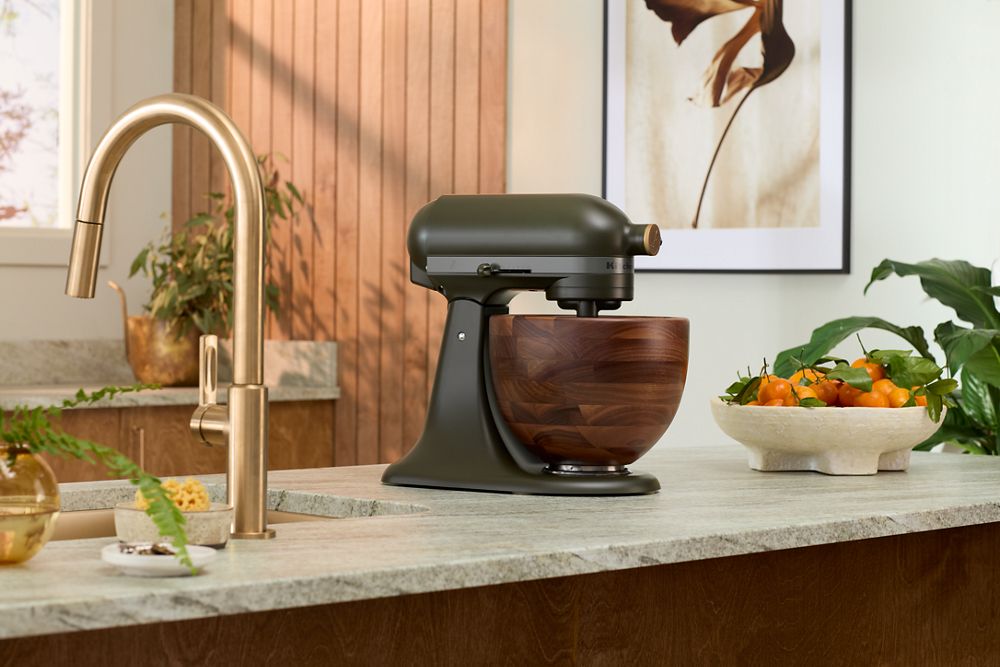 2024 Design Series Evergreen Tilt-Head Stand Mixer