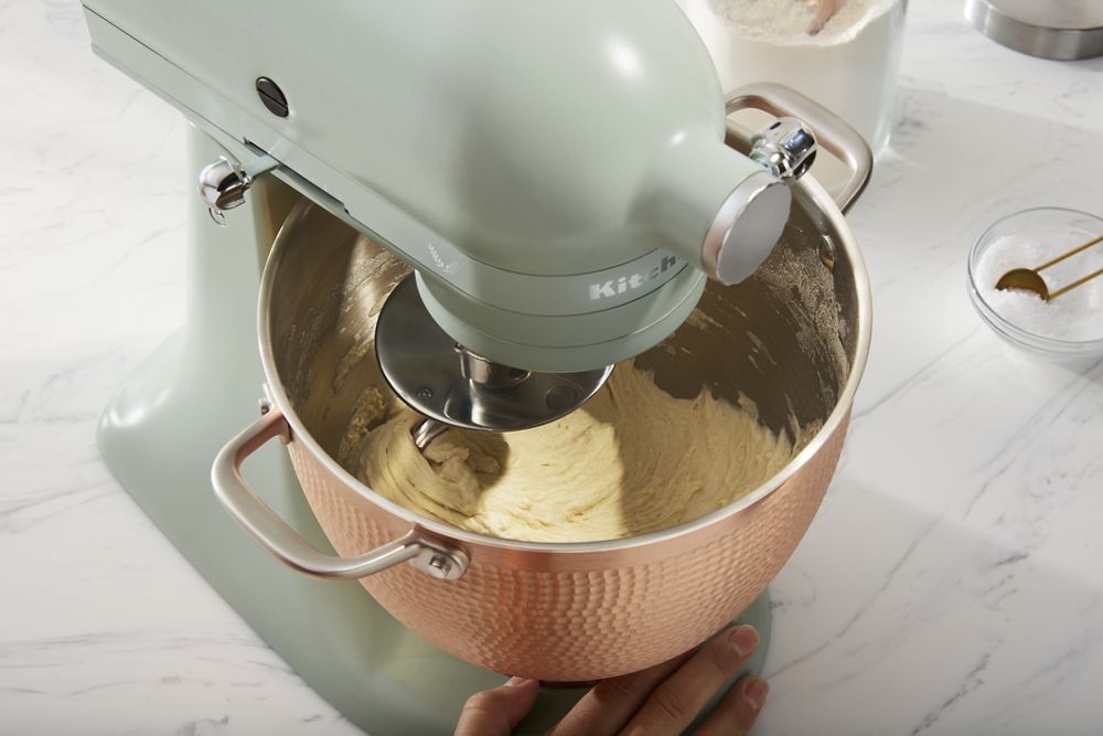2022 Design Series Blossom Tilt-Head Stand Mixer